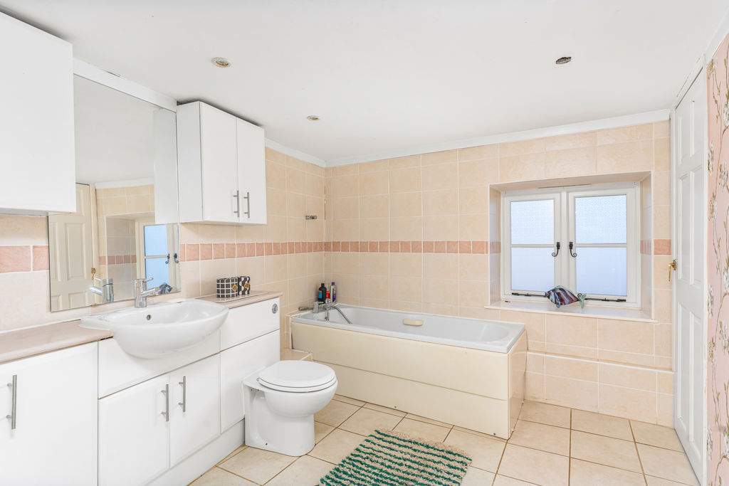 Banbury Road North Newington